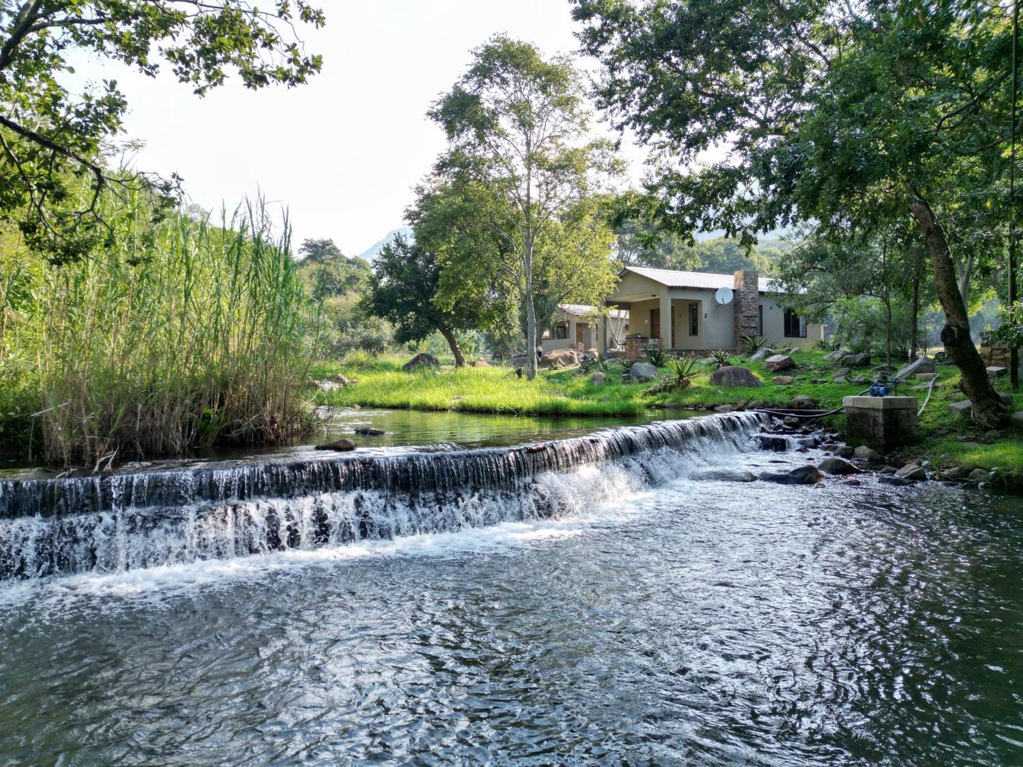 Rocky Drift Private Nature Reserve Waterval Boven Bagian luar foto